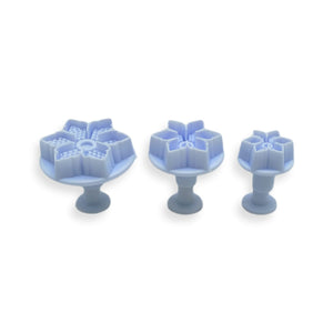 Pointed Flower Plunger Cutter Set of (3 Pieces)