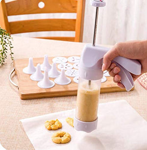 Biscuit & Petit Four Maker Set