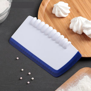 Large Plastic Cake Scraper & Dough Cutter With Handle